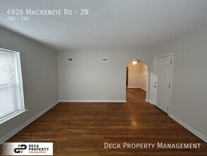 6926 MacKenzie Rd in St. Louis, MO - Building Photo - Building Photo