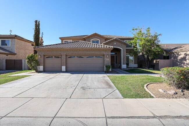 460 N Mammoth Way in Chandler, AZ - Foto de edificio - Building Photo