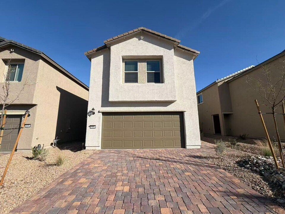 5964 Swift Lariat St in Las Vegas, NV - Building Photo