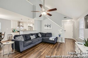9530 Swans Crossing in San Antonio, TX - Building Photo - Building Photo