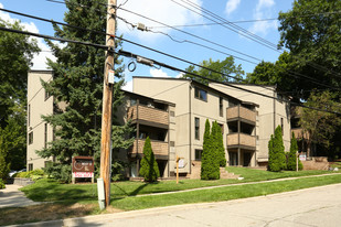 Treehouse West Apartments