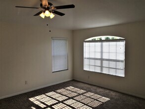 8535 Quarter Horse Dr in Riverview, FL - Building Photo - Building Photo