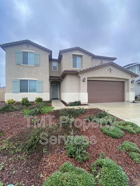 9480 Sedgefield Ave in Elk Grove, CA - Building Photo