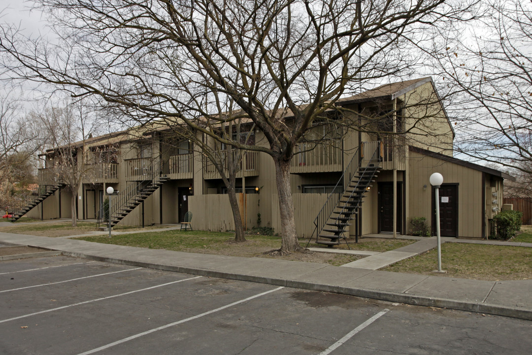 Cleveland Apartments in Sacramento, CA - Foto de edificio