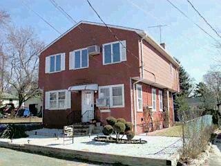 158 Mabel Ave in Leonardo, NJ - Building Photo