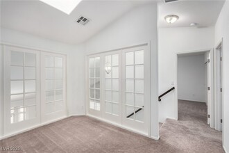 2412 Shady Vista Dr in Las Vegas, NV - Building Photo - Building Photo