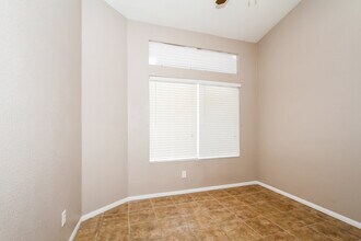 1916 Autumn Sage Ave in North Las Vegas, NV - Building Photo - Building Photo