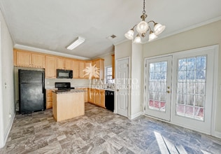 4445 Baylor St in Greensboro, NC - Foto de edificio - Building Photo