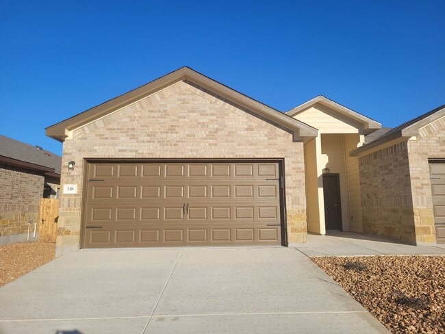 property at 118 Highland Vw