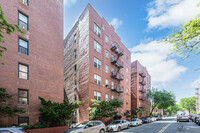 88-10 Whitney Ave in Elmhurst, NY - Foto de edificio - Building Photo