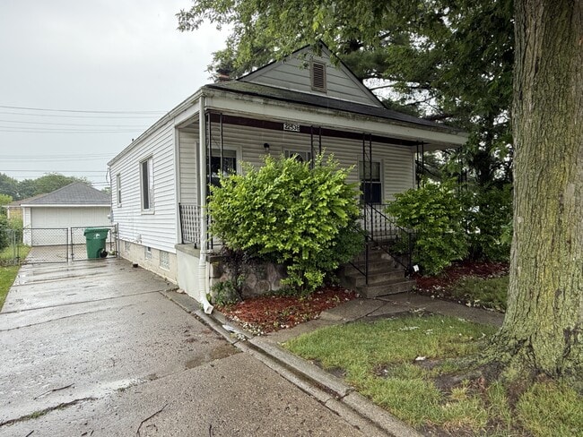 property at 22538 Raven Ave