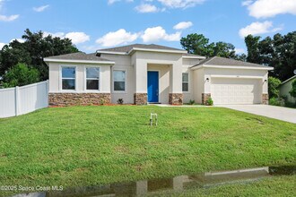 1426 Seeley Cir NW in Palm Bay, FL - Building Photo - Building Photo