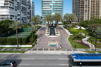 Palace at Bal Harbour in Bal Harbour, FL - Building Photo - Building Photo