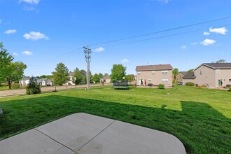 803 Country Field Dr in Lake St. Louis, MO - Building Photo - Building Photo