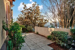 3201 Vineyard Park Way in San Jose, CA - Building Photo