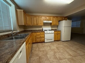 460 Center St in Shelley, ID - Building Photo - Building Photo