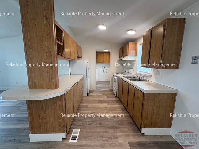 254 N 700 W in Blackfoot, ID - Building Photo - Building Photo