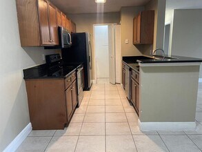 2260 Cascades Blvd in Kissimmee, FL - Building Photo - Building Photo