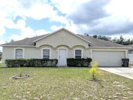 1907 Manatee Dr in Kissimmee, FL - Building Photo