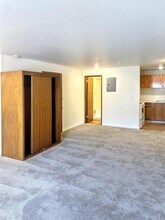 211 Shore Dr in Bremerton, WA - Building Photo - Building Photo