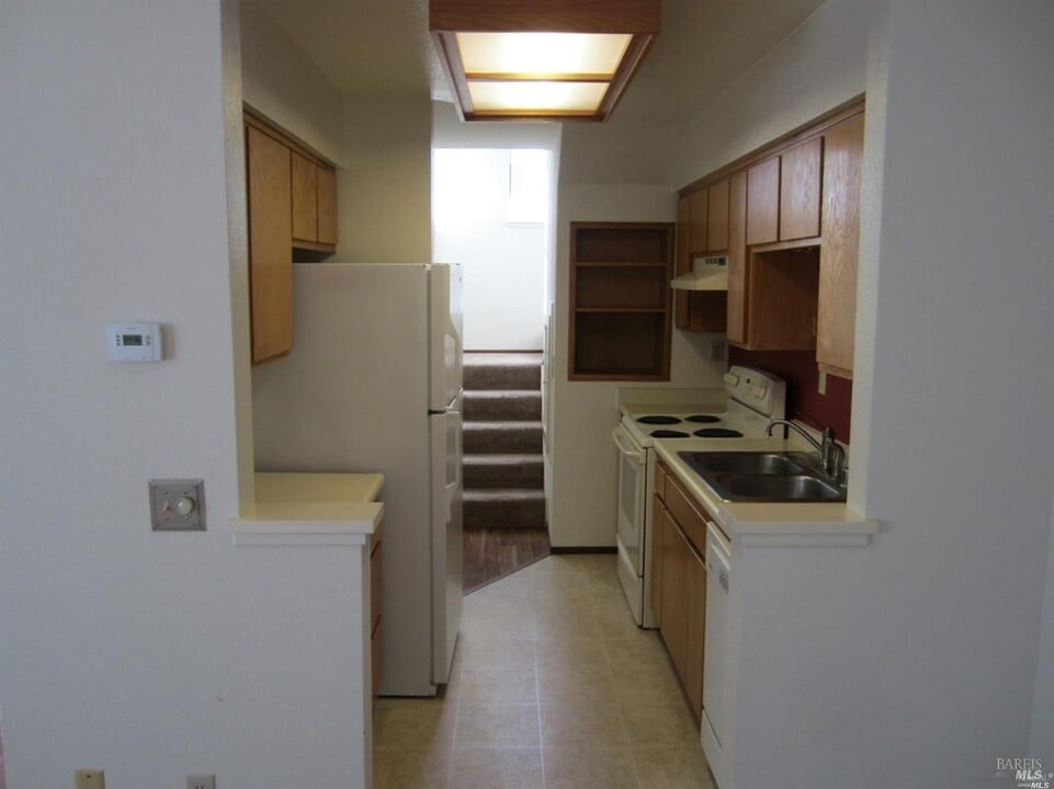 1939 Windmill Cir in Santa Rosa, CA - Building Photo