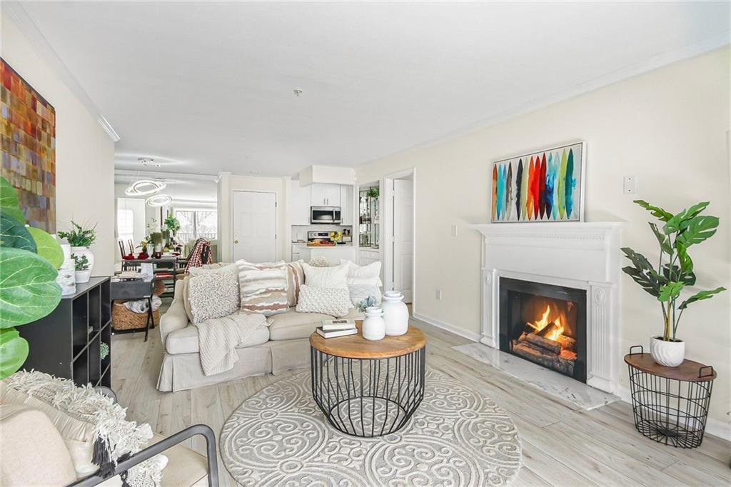 28303 Plantation Dr NE in Atlanta, GA - Building Photo