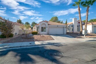 9801 Concord Downs Ave in Las Vegas, NV - Building Photo - Building Photo