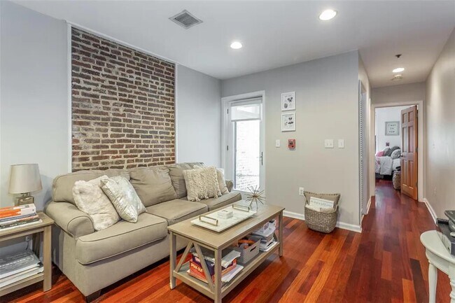 508 Grand St in Hoboken, NJ - Building Photo - Building Photo