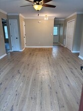 1315 Moice Dr, Unit #2 in Dalton, GA - Foto de edificio - Building Photo