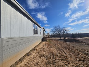 108 Private Rd 3792 in Springtown, TX - Building Photo - Building Photo