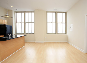 City View Lofts in Baltimore, MD - Building Photo - Interior Photo