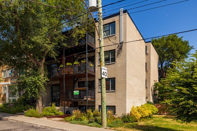 5141 Saint-Michel Boul in Montréal, QC - Building Photo - Primary Photo