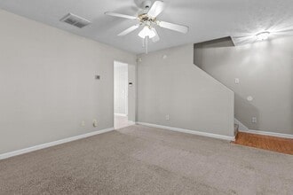2284 Oakland Spring Dr in Snellville, GA - Building Photo - Building Photo