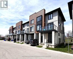 962 W Village Square in London, ON - Building Photo