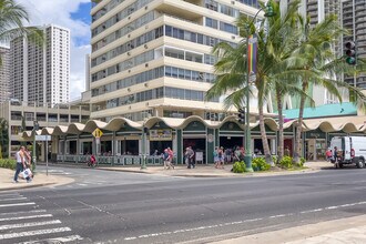 Foster Tower in Honolulu, HI - Building Photo - Building Photo