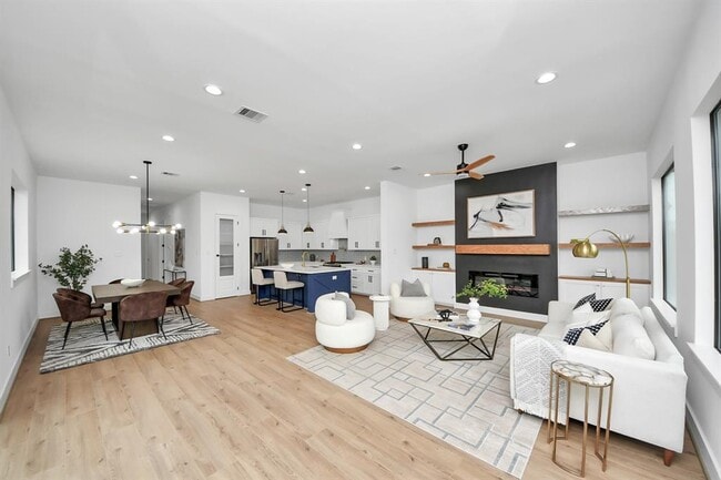 property at 5520 Chapman St