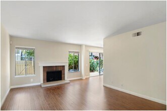 82 Havenwood in Irvine, CA - Building Photo - Building Photo