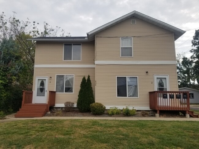property at 636 Joliet St
