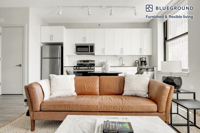 330 S Wells St, Unit SI FL14-ID193 in Chicago, IL - Building Photo - Building Photo