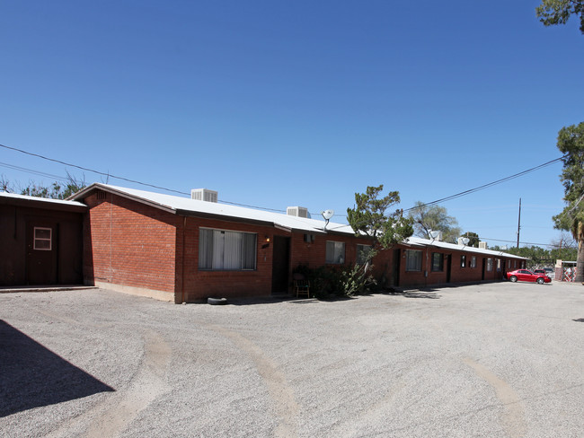 1623-1629 E Hedrick Dr in Tucson, AZ - Building Photo - Building Photo