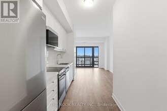 51 Clarington Blvd in Bowmanville, ON - Building Photo - Building Photo