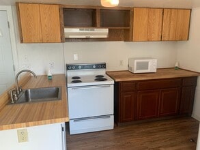 6269 WA-291 in Nine Mile Falls, WA - Building Photo - Building Photo