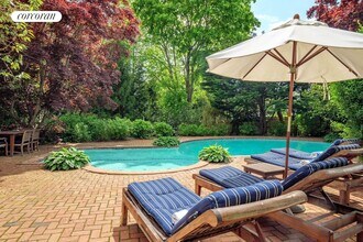 81 Lee Ave in Southampton, NY - Building Photo - Building Photo