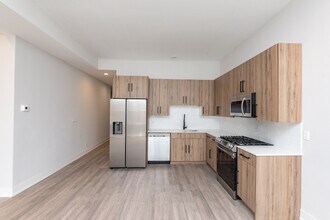 1907 S Racine Ave, Unit # 02F in Chicago, IL - Building Photo - Building Photo