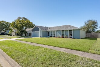 2652 Village Park Dr in Melbourne, FL - Building Photo - Building Photo