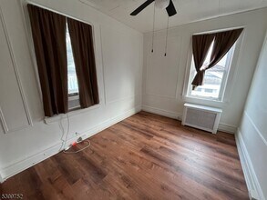 202 N 17th St in Bloomfield, NJ - Building Photo - Building Photo