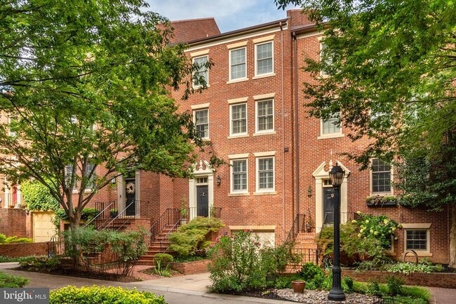 property at 3611 Winfield Lane Northwest