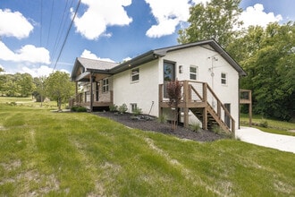 331 Clover Hill Rd in Maryville, TN - Building Photo - Building Photo
