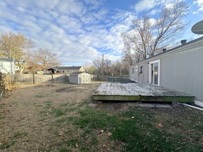 3229 S Trail Ridge Dr in Independence, MO - Foto de edificio - Building Photo