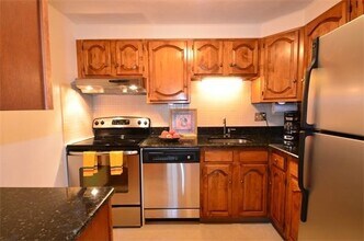 200 Park Terrace Dr in Stoneham, MA - Building Photo - Building Photo